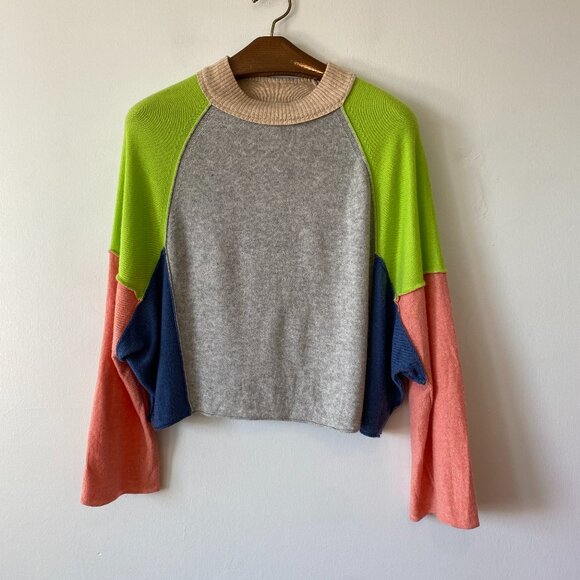 Storia Sweaters - Storia Colorblock Pullover Bat Wing Sweater Womens Medium